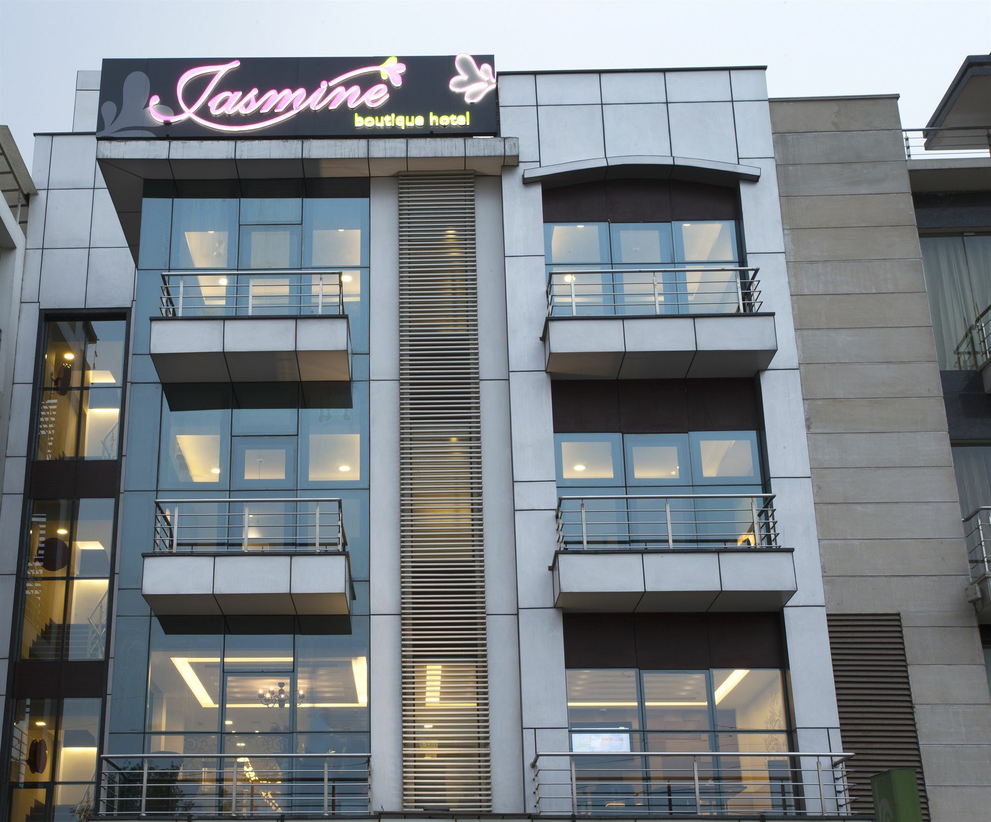 Jasmine Boutique Hotel Jasola New Delhi Exterior photo